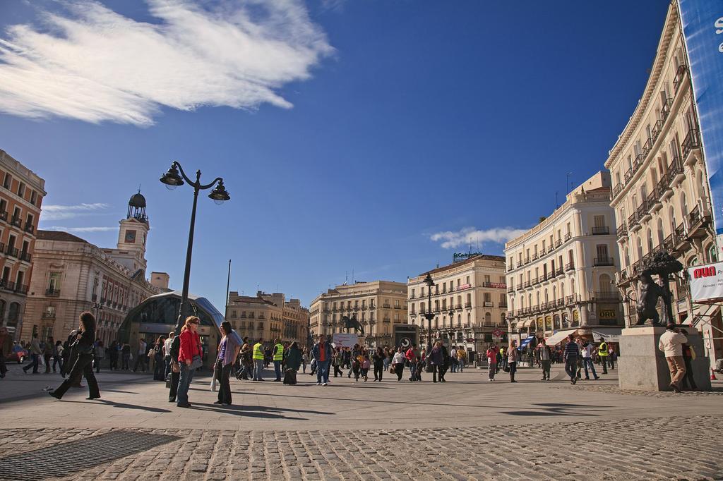 Puerta Del Sol Rooms Madrid Eksteriør billede