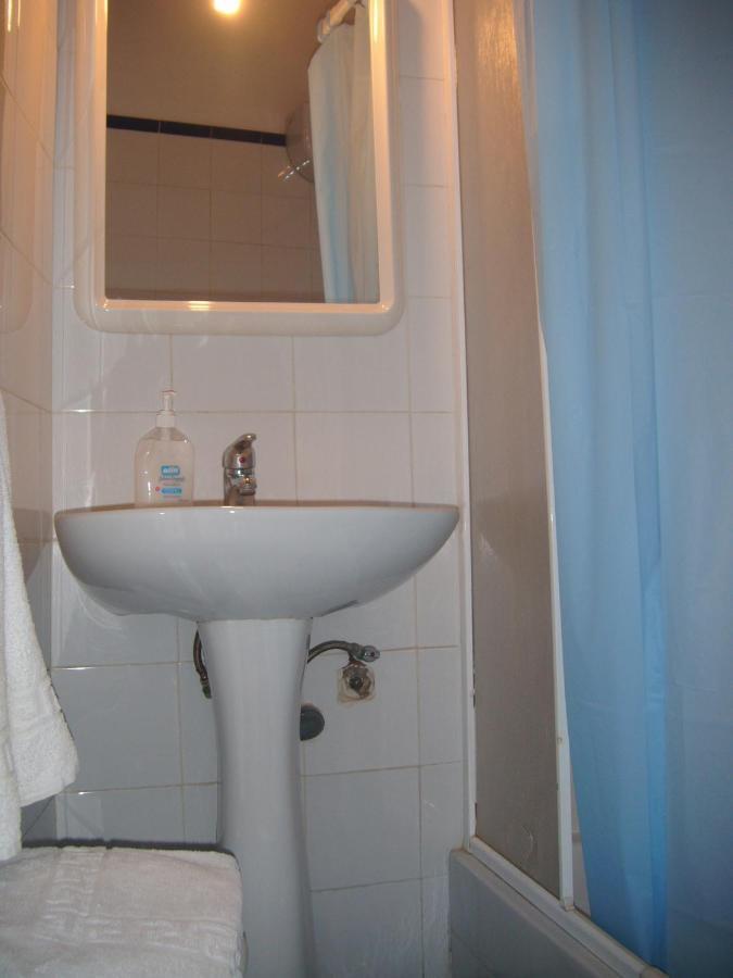 Puerta Del Sol Rooms Madrid Værelse billede